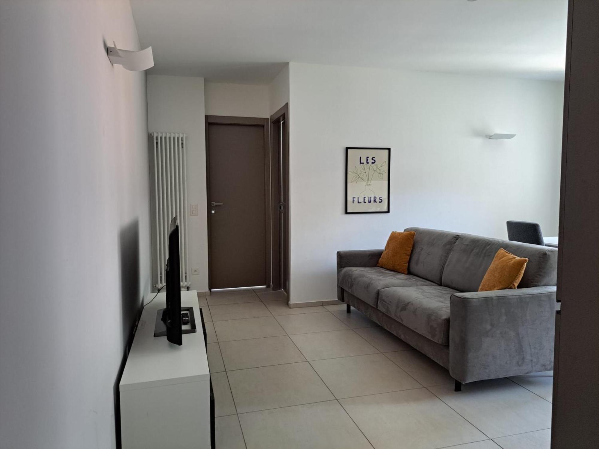 Urban Residence By Quokka 360 - Modern Apartments In Lugano Esterno foto